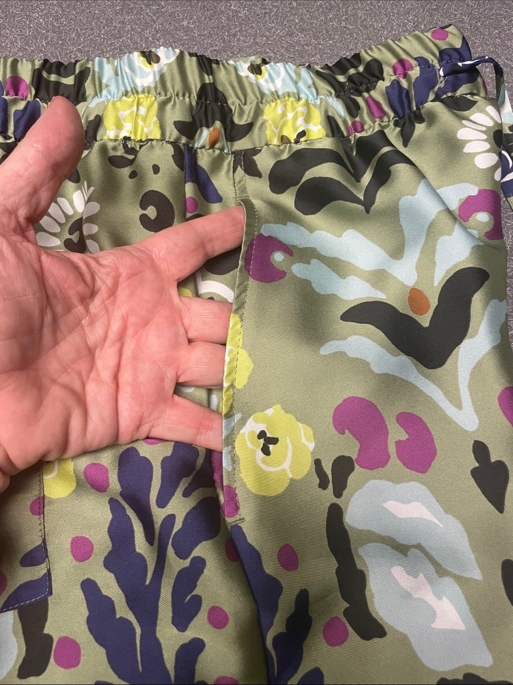 Zara Olive Green Floral Camouflage Satin flowy pants with Purple Accents - Picture 9 of 10